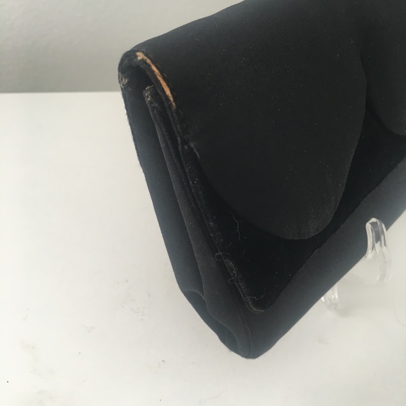 Vintage 1960's Gucci satin & velvet clutch - Picture 3 of 8